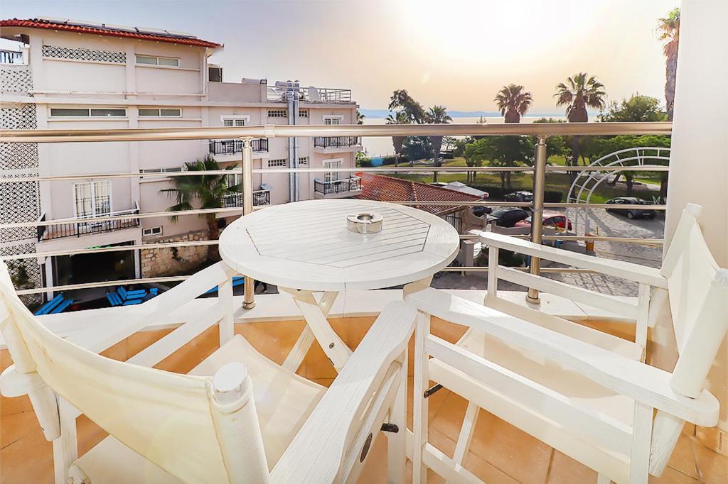 Hanioti Grandotel Exterior photo